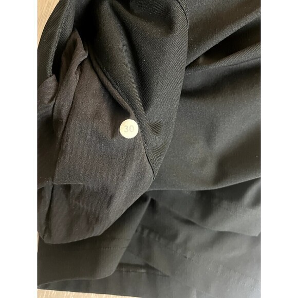 Lululemon Commission Short Classic Men's Black Size 30 Inseam 10.5" Used - Picture 6 of 6